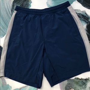 Men’s large lululemon shorts